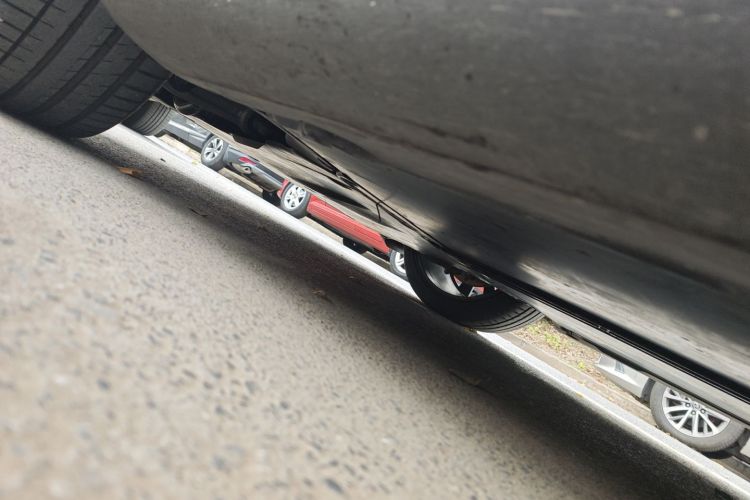 特斯拉 Model Y 2021款 长续航全轮驱动版局部细节9004