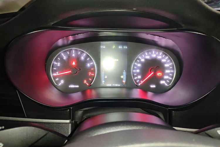 比亚迪 宋MAX 2017款 1.5T 自动智联精英型 7座局部细节14