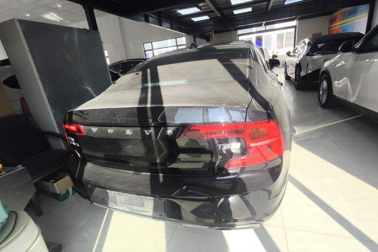 沃尔沃S90 2019款 T5 智雅版车身外观6