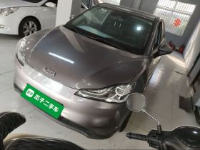 哪吒汽车 哪吒V 2022款 Pro 长续航智享版