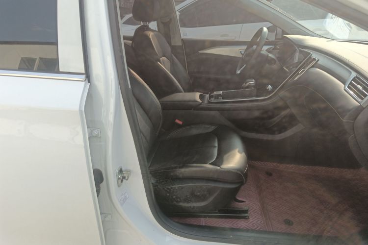 荣威i6 MAX新能源 2023款 EV 420天幕特别版局部细节41