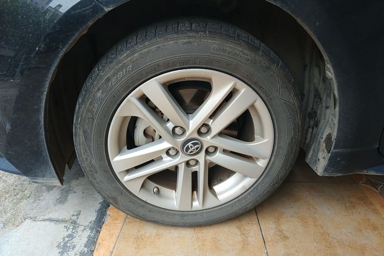 丰田 雷凌 2021款 双擎 1.8H E-CVT豪华版车身外观6002