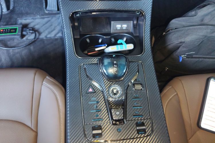 比亚迪 汉 2020款 DM 四驱性能版豪华型中控内饰18