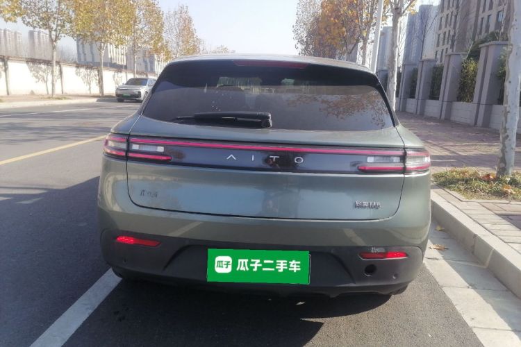 鸿蒙智行 问界M5 2022款 增程四驱性能版车身外观6