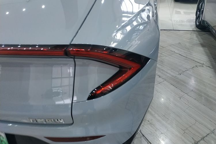 五菱汽车 五菱星光 2024款 共创版 510 进阶型车身外观9