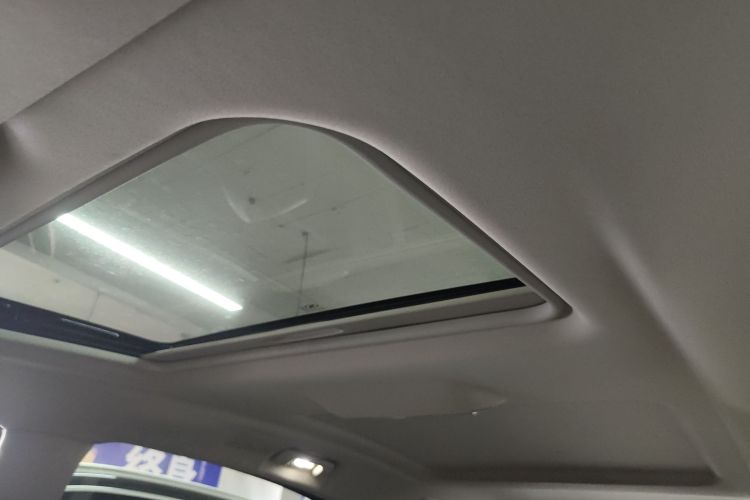 别克GL8 2022款 ES陆尊 653T 舒适型中控内饰22