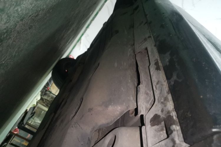 路虎 发现运动版 2020款 249PS R-Dynamic 性能科技版 5座局部细节9001