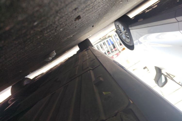 宝马3系 2019款 320Li M运动套装局部细节9002