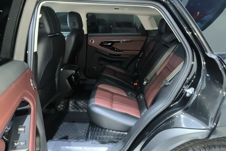 路虎 揽胜极光 2021款 极光L 249PS R-Dynamic First edition 首发版中控内饰21