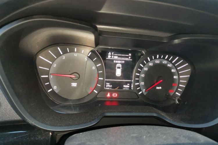 广汽传祺 传祺GS4 2017款 235T 手动两驱豪华版中控内饰14