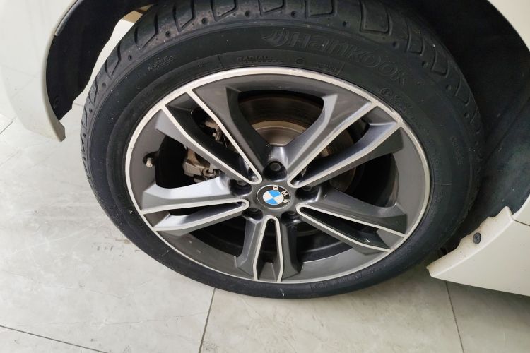 宝马1系 2018款 改款 118i 运动型车身外观6008