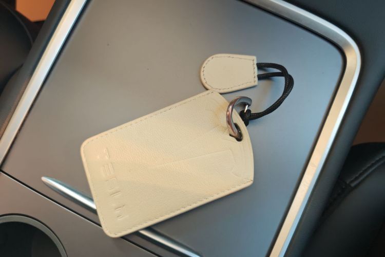 特斯拉 Model Y 2024款 后轮驱动版中控内饰11