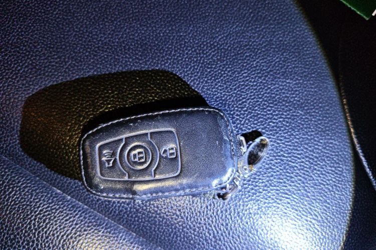 哈弗H6 2014款 升级版 1.5T 手动两驱精英型中控内饰11