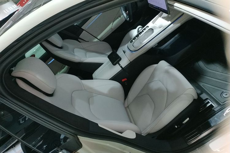 小米汽车 小米SU7 2024款 四驱超长续航高阶智驾Max版局部细节41