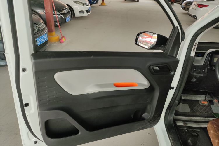 五菱汽车 宏光MINIEV 2022款 轻松款 磷酸铁锂中控内饰49