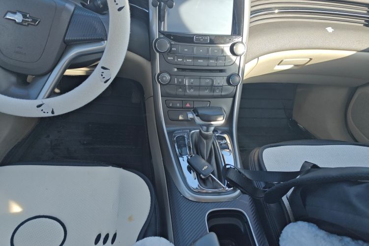 雪佛兰 迈锐宝 2013款 2.0L 自动舒适版中控内饰18