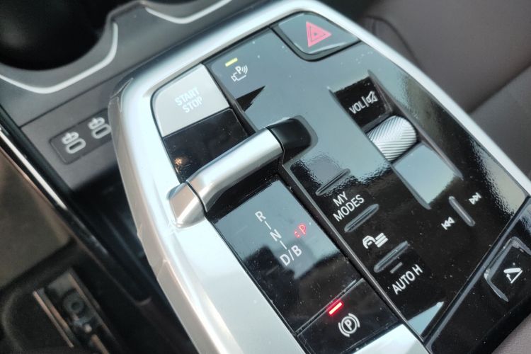 宝马iX1 2023款 eDrive25L M运动套装局部细节18