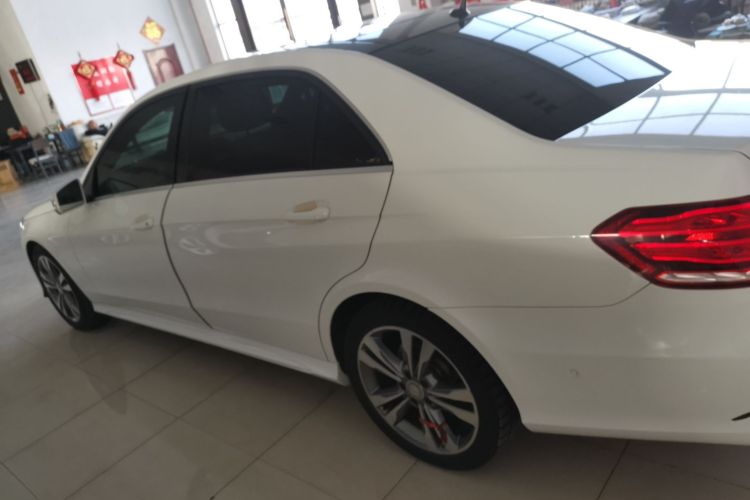 奔驰E级 2015款 改款 E 260 L 运动型车身外观4