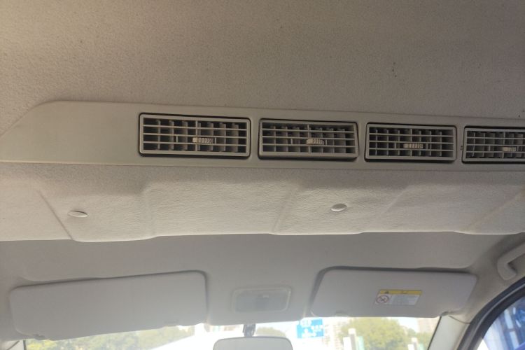 野马汽车 斯派卡 2022款 1.5L CVT豪华型局部细节22