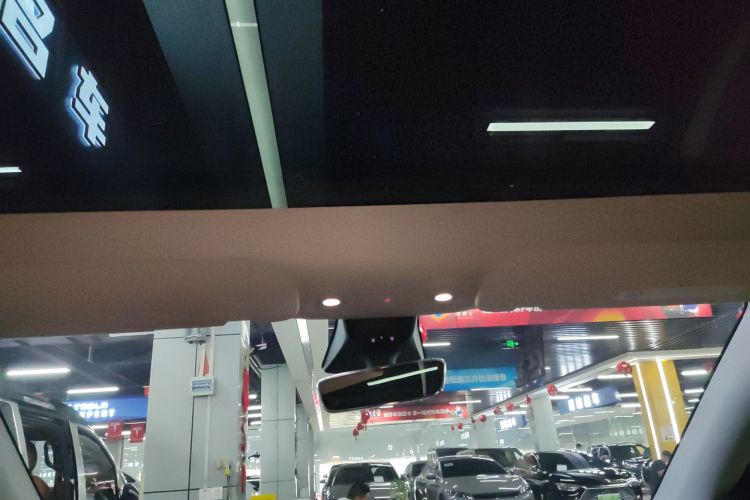 特斯拉 Model Y 2022款 后轮驱动版局部细节22