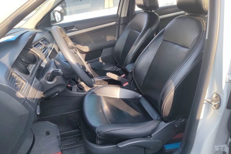 大众 朗逸 2017款 1.6L 自动风尚版局部细节19