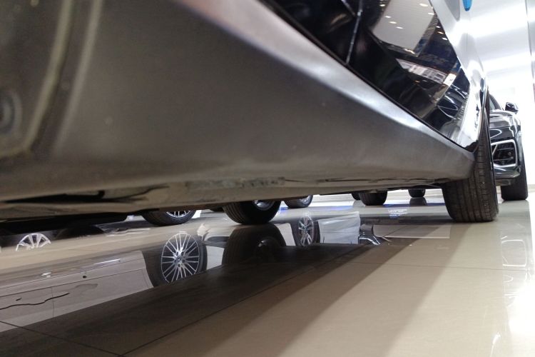 奔驰GLC 2020款 改款 GLC 260 L 4MATIC 动感型机舱底盘30