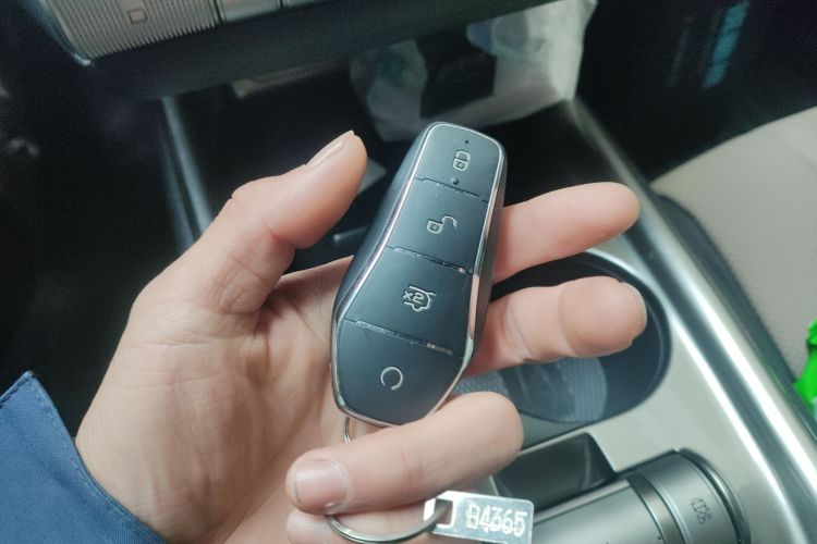 比亚迪 海豚 2023款 420km 时尚版中控内饰7001