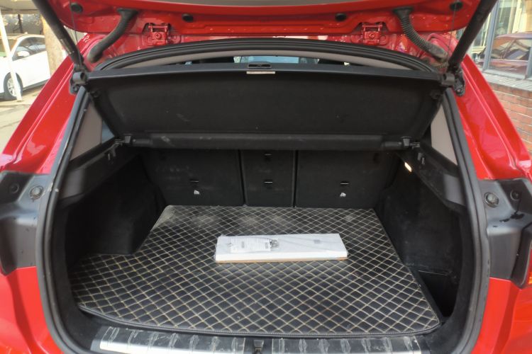 宝马X1 2019款 sDrive20Li 领先型机舱底盘23