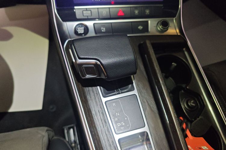 奥迪A6L 2021款 40 TFSI 豪华动感型局部细节18