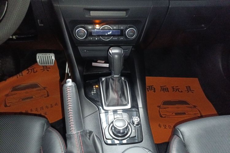 马自达3 昂克赛拉 2016款 三厢 2.0L 自动旗舰型局部细节18