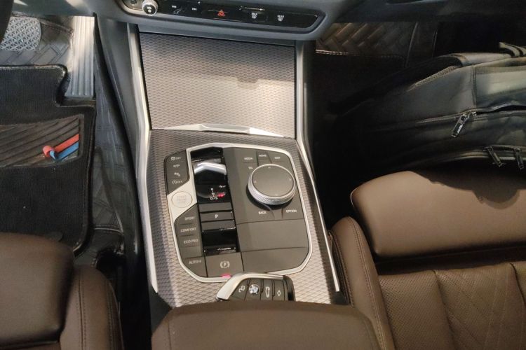 宝马3系 2023款 325Li M运动曜夜套装中控内饰18