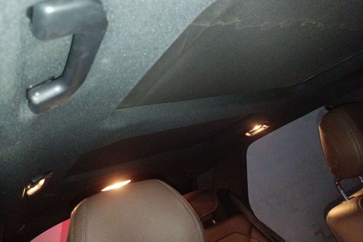 奔驰M级 2012款 ML 350 豪华型局部细节22