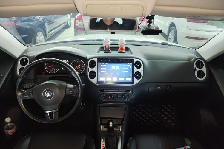 大众 途观 2016款 300TSI 自动两驱舒适版中控内饰7002