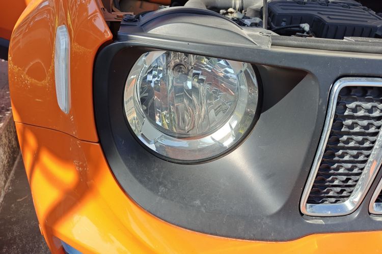 Jeep 自由侠 2019款 220T 自动领先版车身外观6006