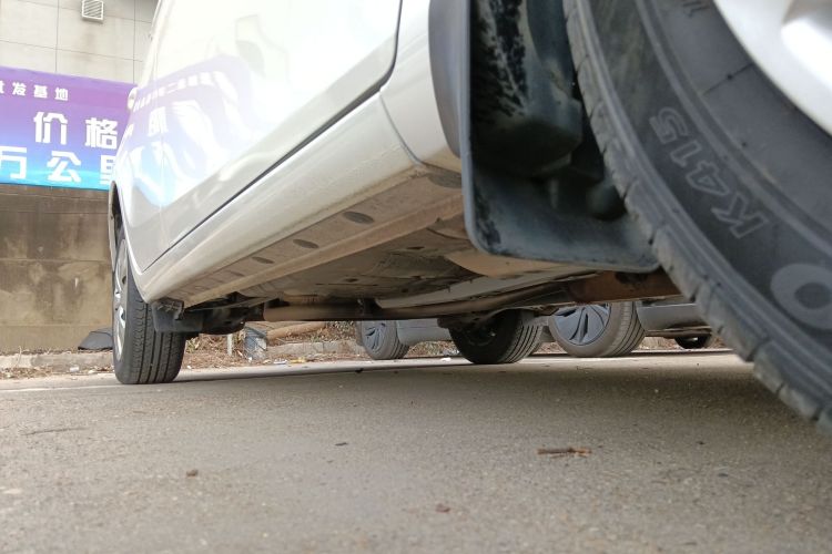 丰田 YARiS L 致享 2017款 1.5E CVT魅动版局部细节9001