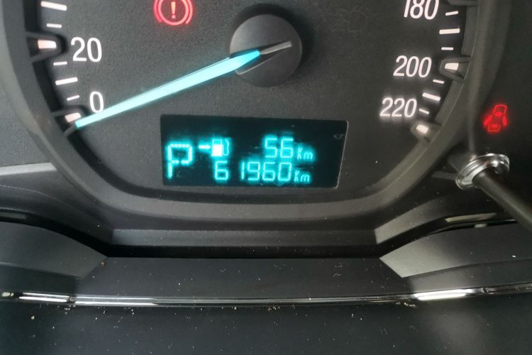 福特 福睿斯 2015款 1.5L 自动时尚型中控内饰15