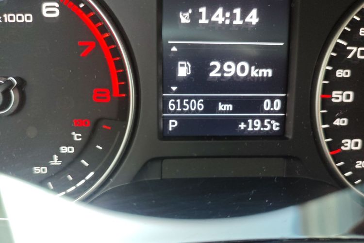 奥迪A3 2018款 30周年年型 Limousine 35 TFSI 运动型中控内饰15