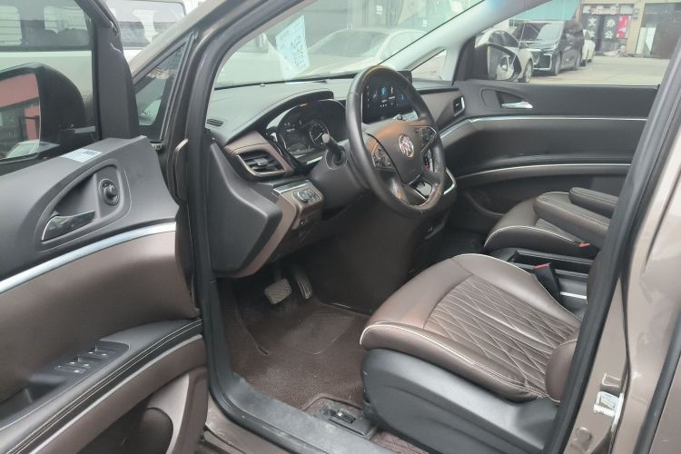 别克GL8 2022款 陆上公务舱 652T 豪华型中控内饰7003