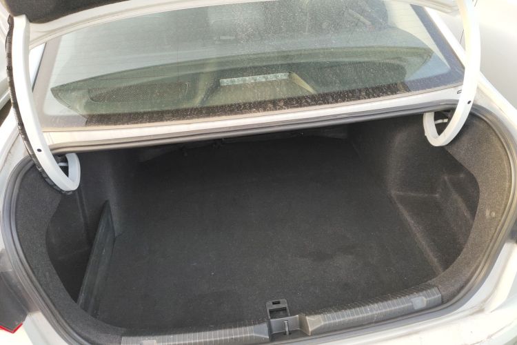 大众 宝来 2021款 1.5L 自动时尚智联版机舱底盘23