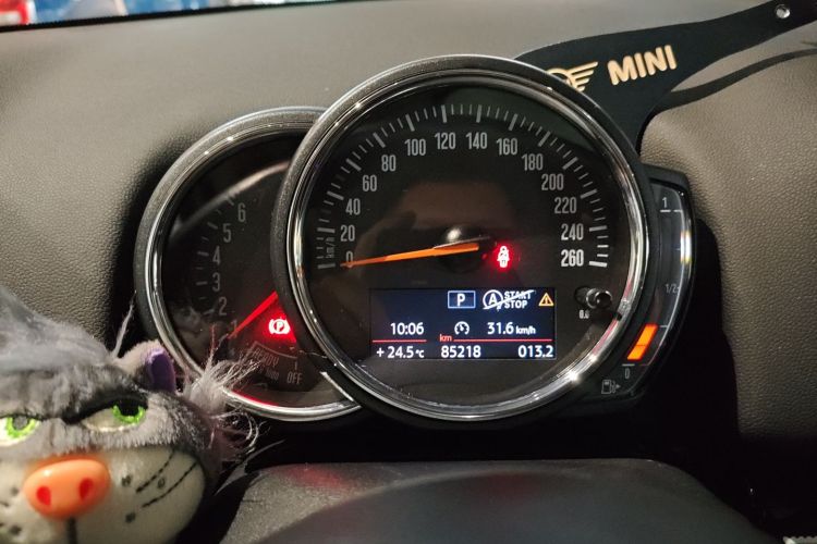 MINI Countryman 2017款 1.5T COOPER ALL4中控内饰14