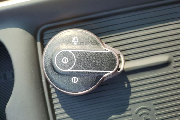 奔腾 悦意03 2025款 445km 欢悦版中控内饰7001