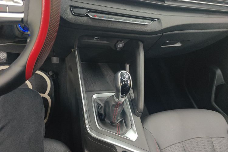 吉利汽车 远景X3 2021款 PRO 1.5L 手动精英型中控内饰18