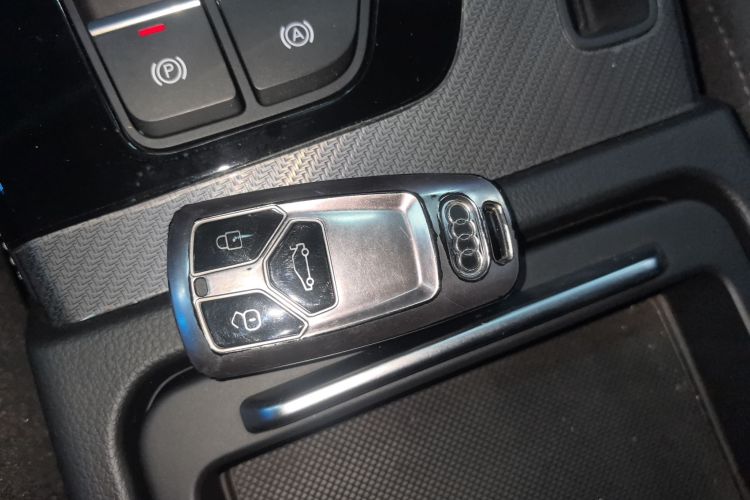 奥迪Q5L 2022款 40T 豪华动感型中控内饰11