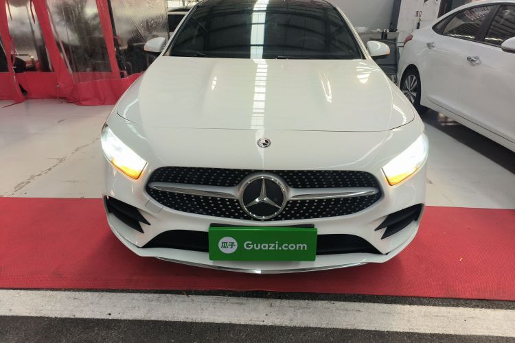 奔驰A级 2019款 A 180 L 运动轿车车身外观6001