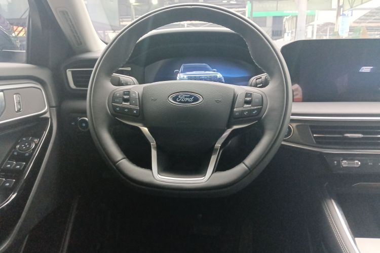 福特 探险者 2024款 2.3T EcoBoost 后驱风尚版 6座局部细节13