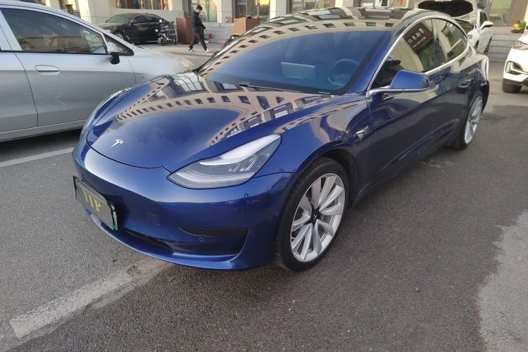 特斯拉 Model 3 2019款 标准续航后驱升级版车身外观1