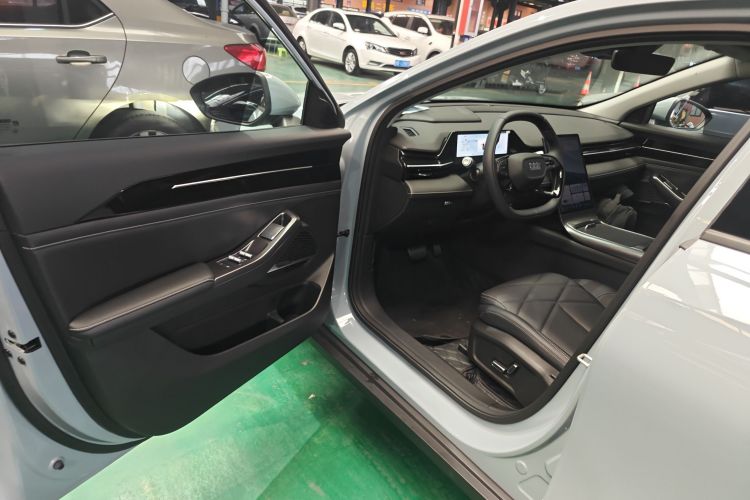 吉利银河 银河L6 2024款 125km PLUS 龙腾版中控内饰20