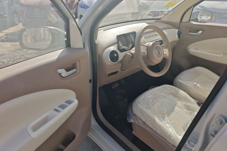 五菱汽车 宏光MINIEV 2025款 四门版 进阶款中控内饰20