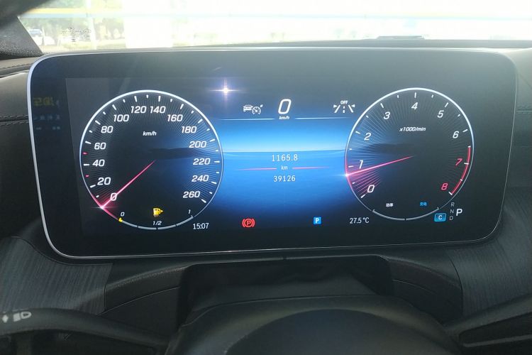 奔驰C级 2023款 改款 C 200 L 运动版中控内饰14