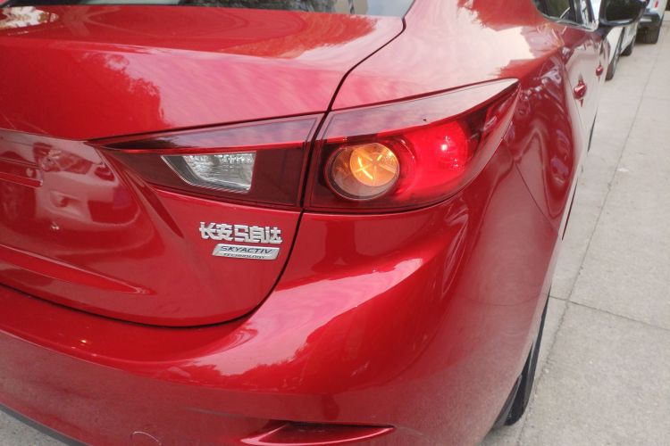 马自达3 昂克赛拉 2016款 三厢 1.5L 手动舒适型车身外观9